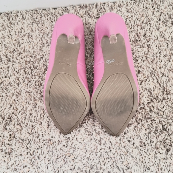 Pink Studded Stilettos - Picture 3 of 4